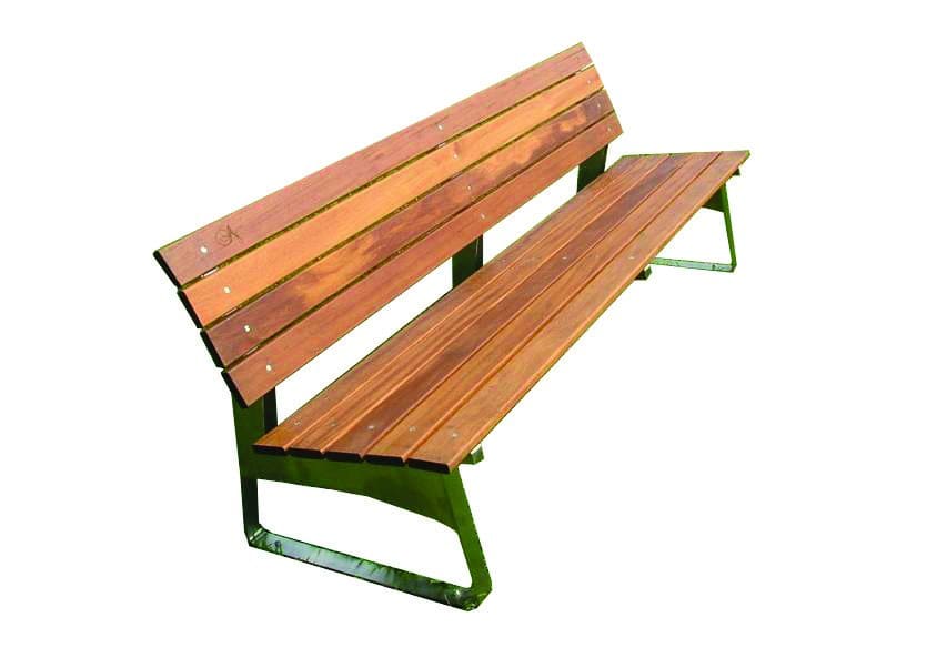 Banca fabricada con placa de acero inoxidable y peldaños de madera para
