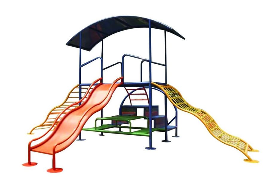 Juego infantil grande con trepador