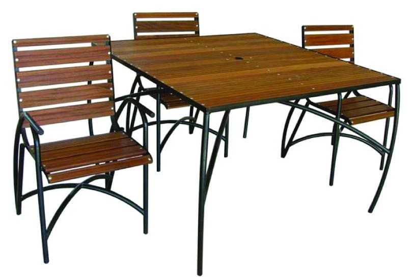Mesa picnic para 12 personas con múltiples bases de anclaje en forma